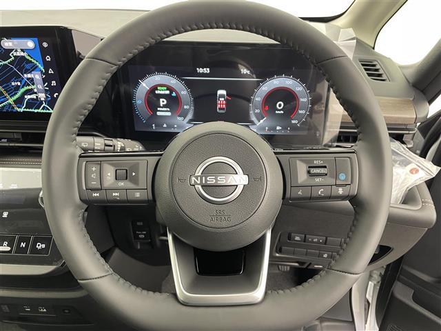 セレナ e-パワー ハイウェイスターV 純正12.3型ナビ 全方位カメラ 純正11型後席モニター プロパイロット ブラインドスポットモニター デジタルインナーミラー ETC コーナーセンサー 純正アルミホイール オートLEDライト 保証書(7枚目)