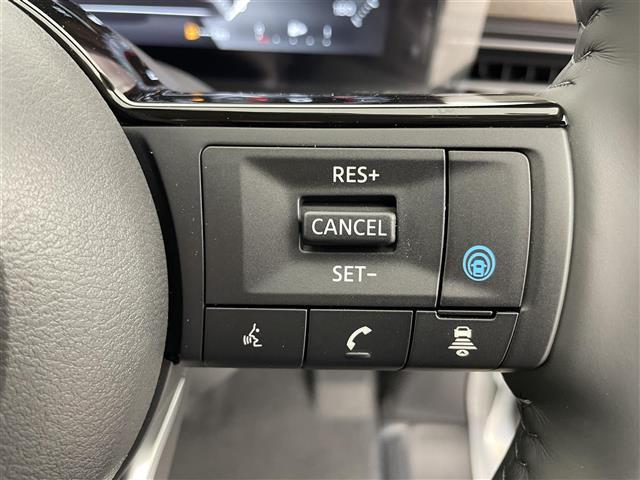 セレナ e-パワー ハイウェイスターV 純正12.3型ナビ 全方位カメラ 純正11型後席モニター プロパイロット ブラインドスポットモニター デジタルインナーミラー ETC コーナーセンサー 純正アルミホイール オートLEDライト 保証書(9枚目)