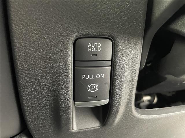 セレナ e-パワー ハイウェイスターV 純正12.3型ナビ 全方位カメラ 純正11型後席モニター プロパイロット ブラインドスポットモニター デジタルインナーミラー ETC コーナーセンサー 純正アルミホイール オートLEDライト 保証書(16枚目)