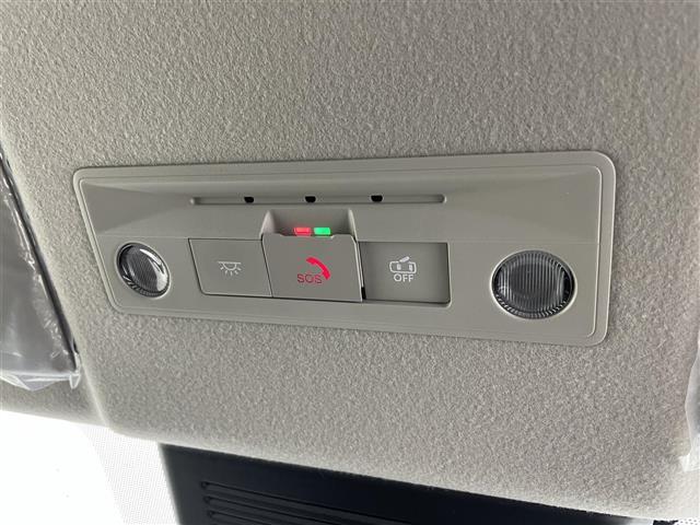 セレナ e-パワー ハイウェイスターV 純正12.3型ナビ 全方位カメラ 純正11型後席モニター プロパイロット ブラインドスポットモニター デジタルインナーミラー ETC コーナーセンサー 純正アルミホイール オートLEDライト 保証書(18枚目)