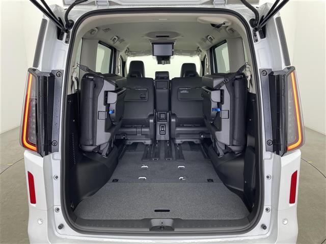 セレナ e-パワー ハイウェイスターV 純正12.3型ナビ 全方位カメラ 純正11型後席モニター プロパイロット ブラインドスポットモニター デジタルインナーミラー ETC コーナーセンサー 純正アルミホイール オートLEDライト 保証書(33枚目)