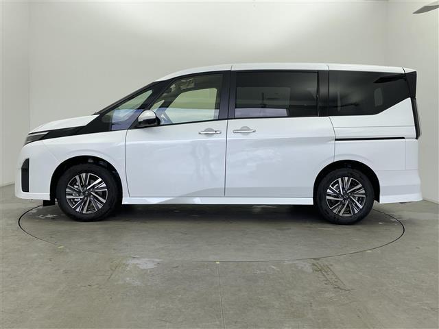 セレナ e-パワー ハイウェイスターV 純正12.3型ナビ 全方位カメラ 純正11型後席モニター プロパイロット ブラインドスポットモニター デジタルインナーミラー ETC コーナーセンサー 純正アルミホイール オートLEDライト 保証書(37枚目)