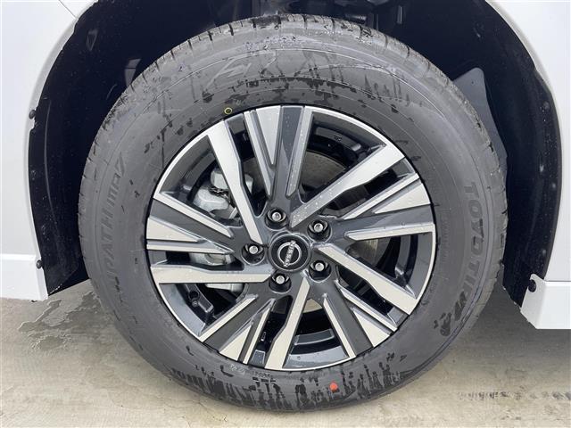 セレナ e-パワー ハイウェイスターV 純正12.3型ナビ 全方位カメラ 純正11型後席モニター プロパイロット ブラインドスポットモニター デジタルインナーミラー ETC コーナーセンサー 純正アルミホイール オートLEDライト 保証書(39枚目)