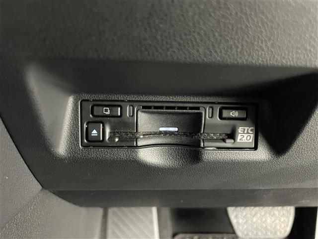 アルファード Z 純正14型ナビ 全方位カメラ 純正後席モニター ヘッドアップディスプレイ レザーシート シートヒーター エアシート トヨタセーフティセンス 左右独立ムーンルーフ ハンドルヒーター ドライブレコーダー(16枚目)