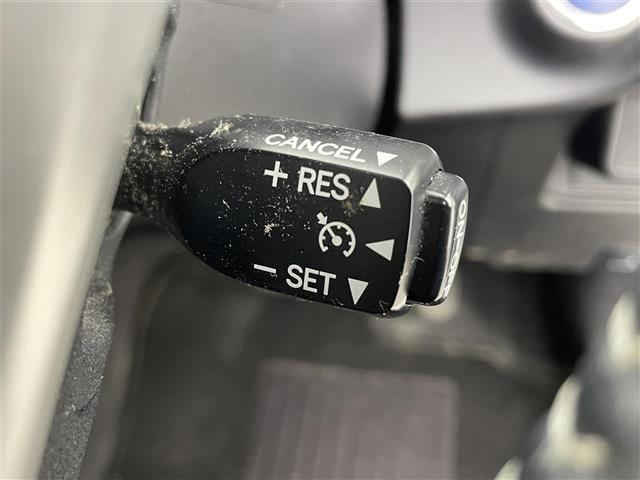 アクア Ｇ　ワンオーナー　純正ＳＤナビ（ＮＳＺＴ－Ｗ６４）（ＡＭ／ＦＭ／ＣＤ／ＤＶＤ／ＢＴ）　バックカメラ　衝突軽減システム　レーンキープアシスト　横滑り防止装置　盗難防止装置　ＥＴＣ　フロアマット純正（14枚目）