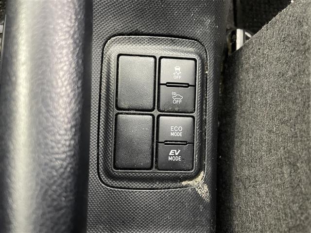 アクア Ｇ　ワンオーナー　純正ＳＤナビ（ＮＳＺＴ－Ｗ６４）（ＡＭ／ＦＭ／ＣＤ／ＤＶＤ／ＢＴ）　バックカメラ　衝突軽減システム　レーンキープアシスト　横滑り防止装置　盗難防止装置　ＥＴＣ　フロアマット純正（22枚目）