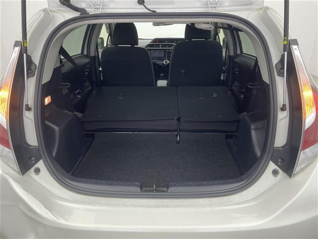 アクア Ｇ　ワンオーナー　純正ＳＤナビ（ＮＳＺＴ－Ｗ６４）（ＡＭ／ＦＭ／ＣＤ／ＤＶＤ／ＢＴ）　バックカメラ　衝突軽減システム　レーンキープアシスト　横滑り防止装置　盗難防止装置　ＥＴＣ　フロアマット純正（33枚目）