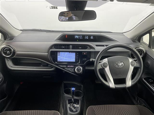 アクア Ｇ　ワンオーナー　純正ＳＤナビ（ＮＳＺＴ－Ｗ６４）（ＡＭ／ＦＭ／ＣＤ／ＤＶＤ／ＢＴ）　バックカメラ　衝突軽減システム　レーンキープアシスト　横滑り防止装置　盗難防止装置　ＥＴＣ　フロアマット純正（42枚目）