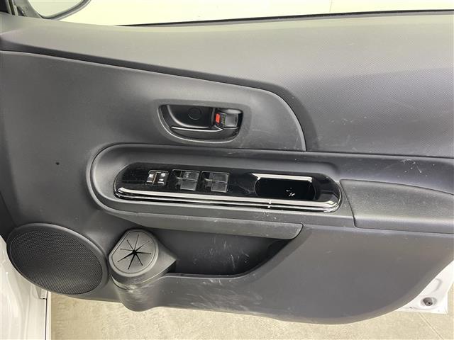 アクア Ｓスタイルブラック　社外ＳＤナビ（ＥＸ８Ｖ）（ＡＭ／ＦＭ／ＣＤ／ＤＶＤ／ＢＴ）フルセグＴＶ　バックカメラ　衝突軽減システム　レーンキープアシスト　横滑り防止装置　盗難防止装置　オートマチックハイビーム　ＥＴＣ　社外ＡＷ（25枚目）