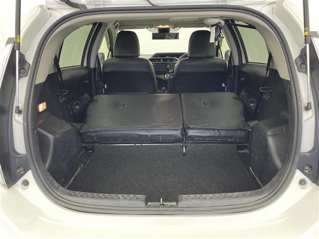 アクア Ｓスタイルブラック　社外ＳＤナビ（ＥＸ８Ｖ）（ＡＭ／ＦＭ／ＣＤ／ＤＶＤ／ＢＴ）フルセグＴＶ　バックカメラ　衝突軽減システム　レーンキープアシスト　横滑り防止装置　盗難防止装置　オートマチックハイビーム　ＥＴＣ　社外ＡＷ（33枚目）