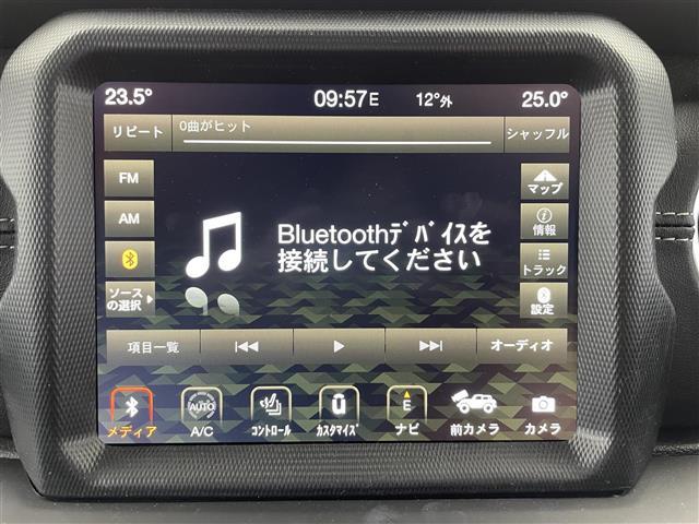ジープ・ラングラーアンリミテッド サハラ　１オーナー　純正ナビ（ｂｌｕｅｔｏｏｔｈ　フルセグＴＶ）　バックカメラ　純正前後ドラレコ　黒革シート　シートヒーター　ＬＥＤ　フォグ　ＡＣＣ　自動緊急ブレーキ　ブラインドスポット　ヒーテッドステア（5枚目）