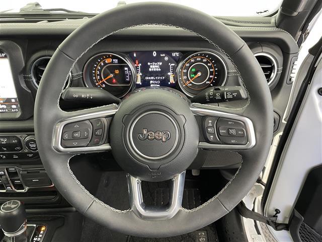 ジープ・ラングラーアンリミテッド サハラ　１オーナー　純正ナビ（ｂｌｕｅｔｏｏｔｈ　フルセグＴＶ）　バックカメラ　純正前後ドラレコ　黒革シート　シートヒーター　ＬＥＤ　フォグ　ＡＣＣ　自動緊急ブレーキ　ブラインドスポット　ヒーテッドステア（7枚目）