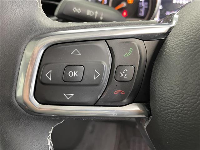 ジープ・ラングラーアンリミテッド サハラ　１オーナー　純正ナビ（ｂｌｕｅｔｏｏｔｈ　フルセグＴＶ）　バックカメラ　純正前後ドラレコ　黒革シート　シートヒーター　ＬＥＤ　フォグ　ＡＣＣ　自動緊急ブレーキ　ブラインドスポット　ヒーテッドステア（9枚目）