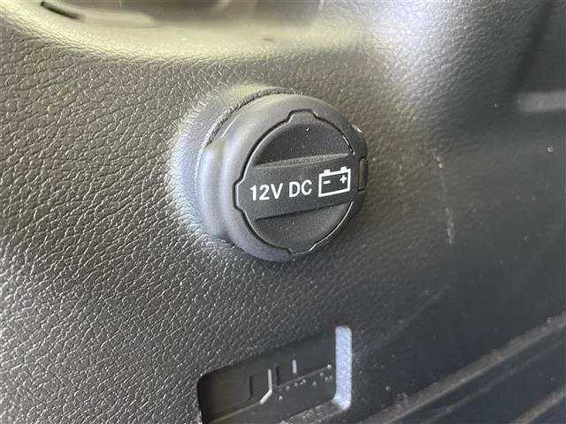 ジープ・ラングラーアンリミテッド サハラ　１オーナー　純正ナビ（ｂｌｕｅｔｏｏｔｈ　フルセグＴＶ）　バックカメラ　純正前後ドラレコ　黒革シート　シートヒーター　ＬＥＤ　フォグ　ＡＣＣ　自動緊急ブレーキ　ブラインドスポット　ヒーテッドステア（33枚目）