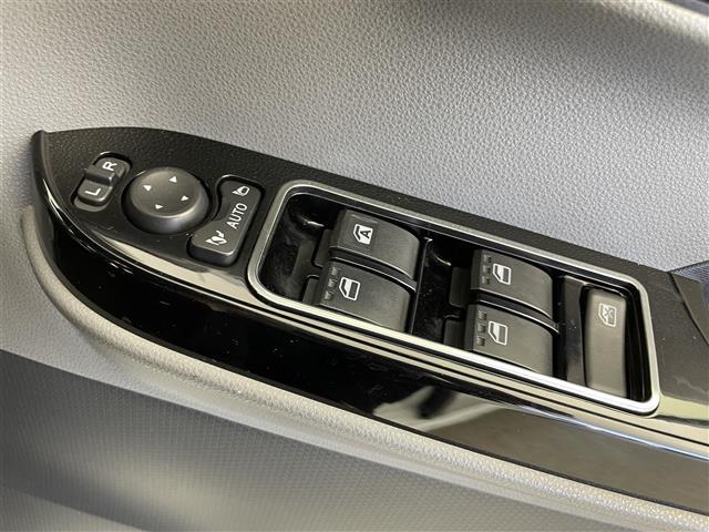 タント カスタムXセレクション 純正ナビ(CD DVD フルセグTV bluetooth) バックカメラ 前後コーナーセンサー スマートアシスト(衝突軽減ブレーキ) ドラレコ 両側パワースライド 運転席ロングスライド LED フォグ(17枚目)