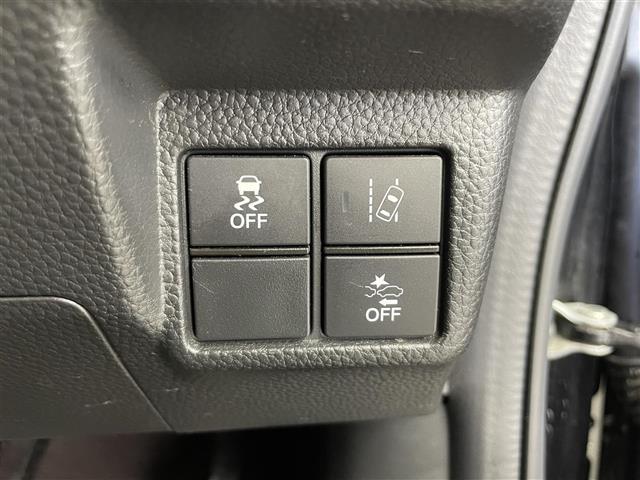 Ｎ－ＢＯＸカスタム Ｇ・Ｌホンダセンシング　純正ナビ　バックカメラ　ビルトインＥＴＣ　両側パワースライドドア　シートヒーター　衝突被害軽減システム　レーダークルーズコントロール　横滑り防止装置　純正アルミホイール　純正フロアマット　スマートキー（14枚目）