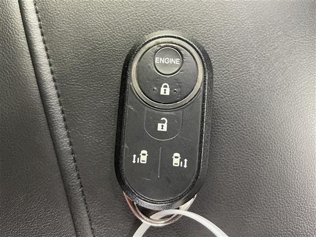 Ｎ－ＢＯＸカスタム Ｇ・Ｌホンダセンシング　純正ナビ　バックカメラ　ビルトインＥＴＣ　両側パワースライドドア　シートヒーター　衝突被害軽減システム　レーダークルーズコントロール　横滑り防止装置　純正アルミホイール　純正フロアマット　スマートキー（17枚目）