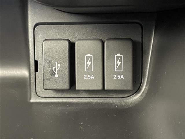 Ｎ－ＢＯＸカスタム Ｇ・Ｌホンダセンシング　純正ナビ　バックカメラ　ビルトインＥＴＣ　両側パワースライドドア　シートヒーター　衝突被害軽減システム　レーダークルーズコントロール　横滑り防止装置　純正アルミホイール　純正フロアマット　スマートキー（18枚目）