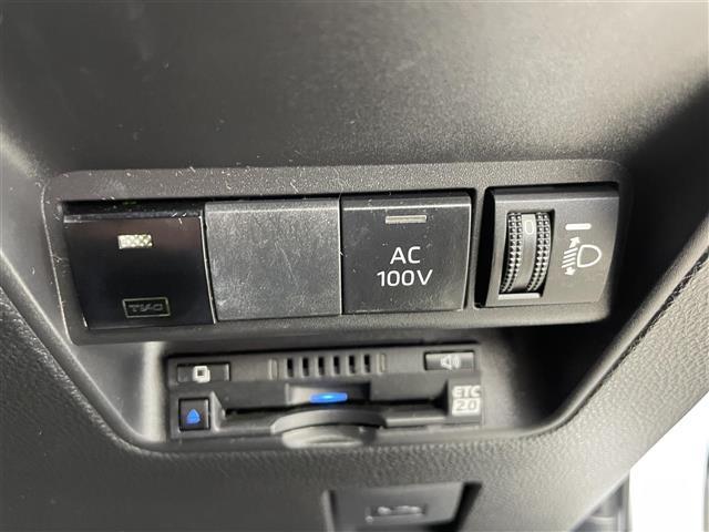 アクア Ｚ　純正１０．５型ＤＡ　フルセグＴＶ　パノラミックビューモニター　ヘッドアップディスプレイ　モデリスタ　レーダークルーズコントロール　プリクラッシュセーフティ　アドバンスドパーク　ブラインドスポットモニタ（17枚目）