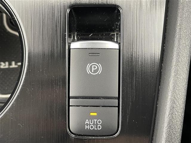 エクストレイル S e-4ORCE ワンオーナー 4WD 社外11型ディスプレイオーディオ HDMI 衝突軽減ブレーキ クルーズコントロール オートマチックハイビーム 標識認識機能 ボンネットバグガード サイドステップ シートヒーター(6枚目)