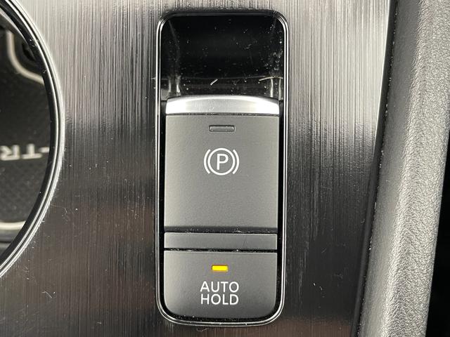 エクストレイル S e-4ORCE ワンオーナー 4WD 社外11型ディスプレイオーディオ HDMI 衝突軽減ブレーキ クルーズコントロール オートマチックハイビーム 標識認識機能 ボンネットバグガード サイドステップ シートヒーター(21枚目)