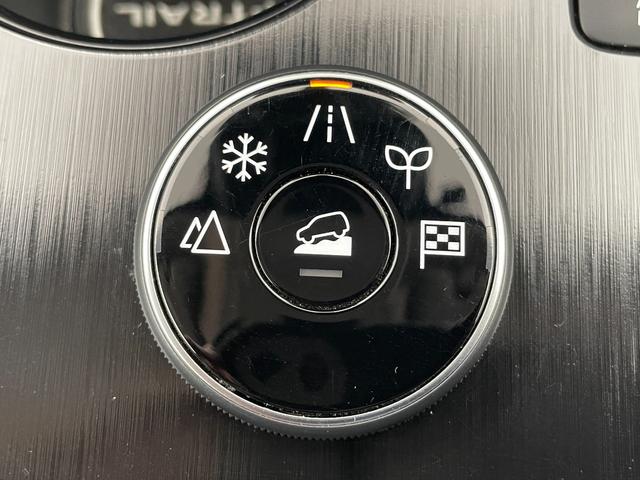 エクストレイル S e-4ORCE ワンオーナー 4WD 社外11型ディスプレイオーディオ HDMI 衝突軽減ブレーキ クルーズコントロール オートマチックハイビーム 標識認識機能 ボンネットバグガード サイドステップ シートヒーター(22枚目)