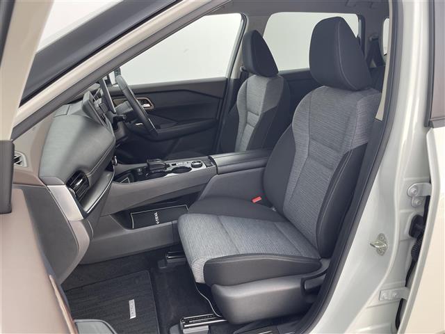 エクストレイル S e-4ORCE ワンオーナー 4WD 社外11型ディスプレイオーディオ HDMI 衝突軽減ブレーキ クルーズコントロール オートマチックハイビーム 標識認識機能 ボンネットバグガード サイドステップ シートヒーター(29枚目)