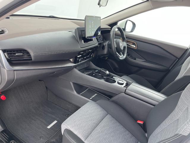 エクストレイル S e-4ORCE ワンオーナー 4WD 社外11型ディスプレイオーディオ HDMI 衝突軽減ブレーキ クルーズコントロール オートマチックハイビーム 標識認識機能 ボンネットバグガード サイドステップ シートヒーター(30枚目)