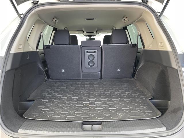 エクストレイル S e-4ORCE ワンオーナー 4WD 社外11型ディスプレイオーディオ HDMI 衝突軽減ブレーキ クルーズコントロール オートマチックハイビーム 標識認識機能 ボンネットバグガード サイドステップ シートヒーター(31枚目)