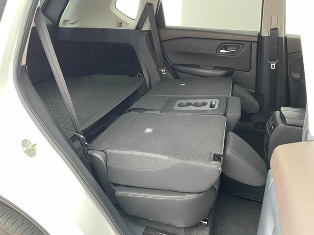 エクストレイル S e-4ORCE ワンオーナー 4WD 社外11型ディスプレイオーディオ HDMI 衝突軽減ブレーキ クルーズコントロール オートマチックハイビーム 標識認識機能 ボンネットバグガード サイドステップ シートヒーター(35枚目)