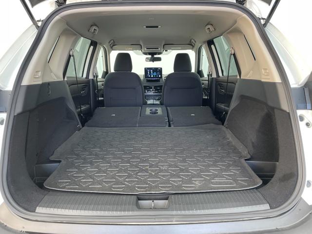 エクストレイル S e-4ORCE ワンオーナー 4WD 社外11型ディスプレイオーディオ HDMI 衝突軽減ブレーキ クルーズコントロール オートマチックハイビーム 標識認識機能 ボンネットバグガード サイドステップ シートヒーター(39枚目)