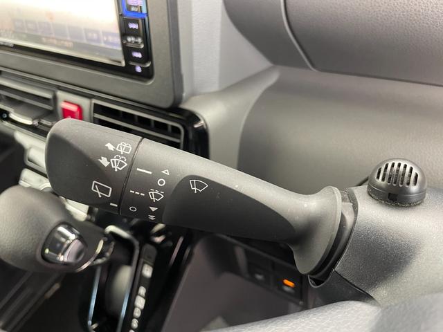 タント カスタムXセレクション 純正ナビ フルセグTV BT DVD バックカメラ 両側パワースライドドア 前席シートヒーター ハーフレザーシート 衝突被害軽減システム レーンキープアシスト コーナーセンサー ETC 純正LED(10枚目)