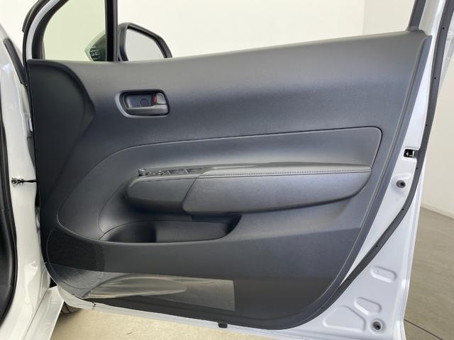 アクア Ｘ　純正ディスプレイオーディオ　パノラミックビューモニター　プリクラッシュセーフティ　レーダークルーズコントロール　レーンディパーチャーアラート　オートマチックハイビーム　ＬＥＤヘッドライト　ＡＣ１００Ｖ（41枚目）