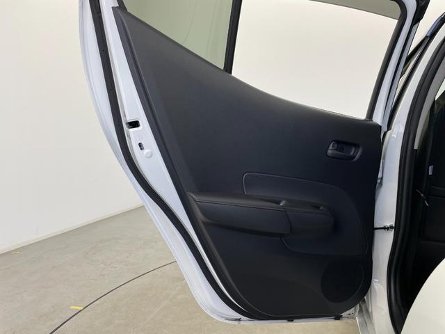 アクア Ｘ　純正ディスプレイオーディオ　パノラミックビューモニター　プリクラッシュセーフティ　レーダークルーズコントロール　レーンディパーチャーアラート　オートマチックハイビーム　ＬＥＤヘッドライト　ＡＣ１００Ｖ（42枚目）