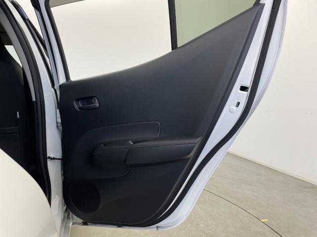 アクア Ｘ　純正ディスプレイオーディオ　パノラミックビューモニター　プリクラッシュセーフティ　レーダークルーズコントロール　レーンディパーチャーアラート　オートマチックハイビーム　ＬＥＤヘッドライト　ＡＣ１００Ｖ（43枚目）