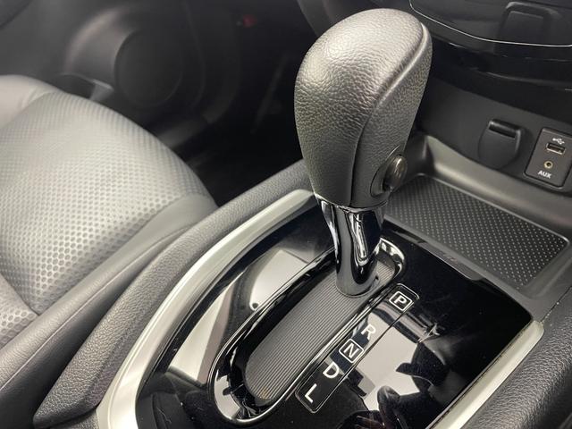 エクストレイル 20Xtt エマージェンシーブレーキパッケージ 4WD 純正ナビ DVD BT フルセグTV 全方位カメラ クルコン 前後コーナーセンサー 前席シートヒーター パワーバックドア エマージェンシーブレーキ レーンキープアシスト ETC LED(18枚目)