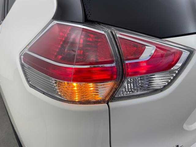 エクストレイル 20Xtt エマージェンシーブレーキパッケージ 4WD 純正ナビ DVD BT フルセグTV 全方位カメラ クルコン 前後コーナーセンサー 前席シートヒーター パワーバックドア エマージェンシーブレーキ レーンキープアシスト ETC LED(55枚目)