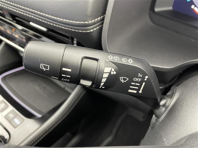 エクストレイル G e-4ORCE BOSEサウンド サンルーフ 純正12.3型ナビ 全方位カメラ ドラレコ ETC プロパイロット レザーシート パワーシート シートヒーター ヘッドアップディスプレイ ブラインドスポットモニター(11枚目)