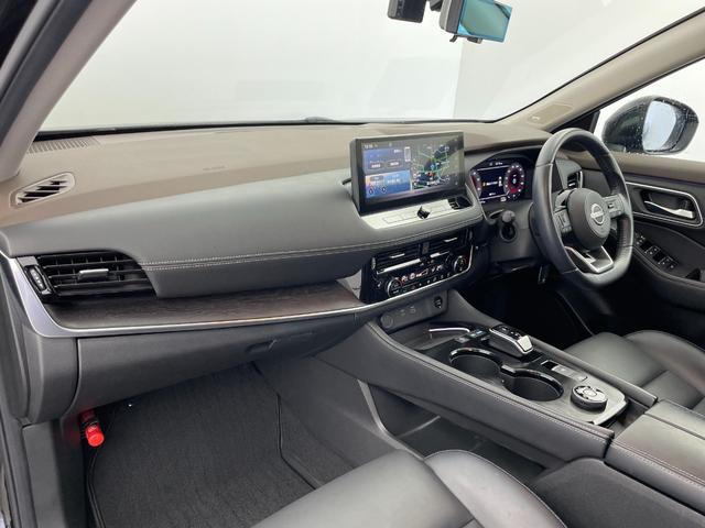 エクストレイル G e-4ORCE BOSEサウンド サンルーフ 純正12.3型ナビ 全方位カメラ ドラレコ ETC プロパイロット レザーシート パワーシート シートヒーター ヘッドアップディスプレイ ブラインドスポットモニター(32枚目)