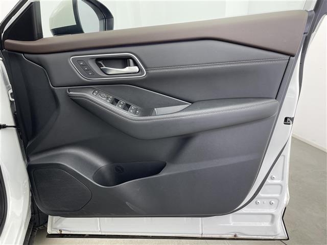 エクストレイル G e-4ORCE 純正12.3型ナビ 全方位カメラ ETC ヘッドアップディスプレイ ブラインドスポットモニター レザーシート パワーシート シートヒーター プロパイロット デジタルインナーミラー ハンドルヒーター(23枚目)