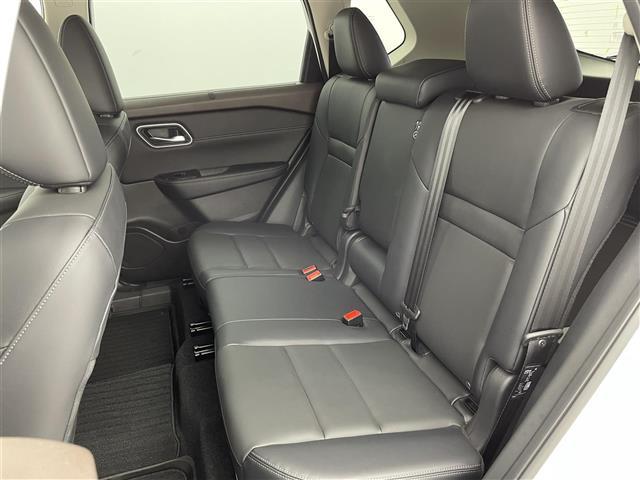 エクストレイル G e-4ORCE 純正12.3型ナビ 全方位カメラ ETC ヘッドアップディスプレイ ブラインドスポットモニター レザーシート パワーシート シートヒーター プロパイロット デジタルインナーミラー ハンドルヒーター(30枚目)