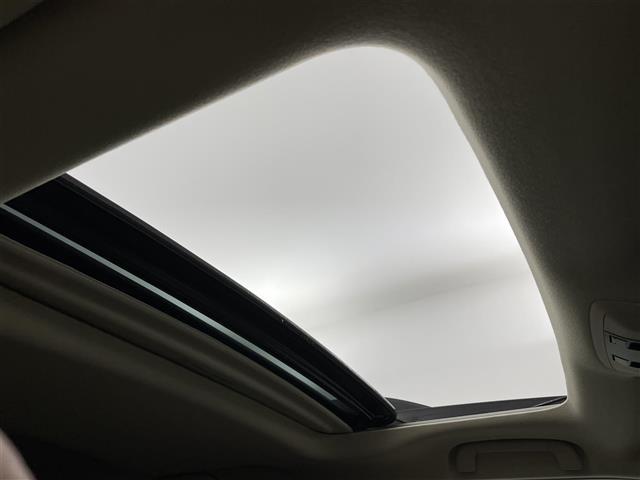 ランドクルーザープラド ＴＸ　Ｌパッケージ　マットブラックエディション　サンルーフ　純正ナビ　バックカメラ　レザーシート　パワーシート　シートヒーター　シートベンチレーション　衝突被害軽減システム　レーダークルーズコントロール　コーナーセンサー　純正アルミホイール　ＤＶＤ（2枚目）