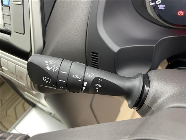 ランドクルーザープラド ＴＸ　Ｌパッケージ　マットブラックエディション　サンルーフ　純正ナビ　バックカメラ　レザーシート　パワーシート　シートヒーター　シートベンチレーション　衝突被害軽減システム　レーダークルーズコントロール　コーナーセンサー　純正アルミホイール　ＤＶＤ（9枚目）