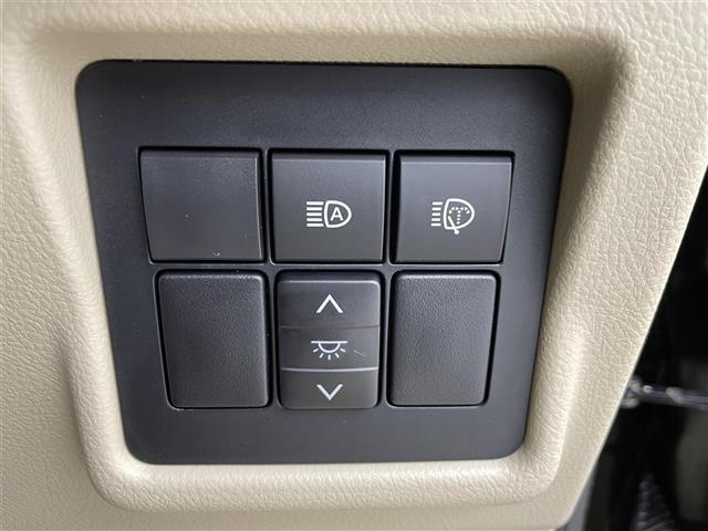 ランドクルーザープラド ＴＸ　Ｌパッケージ　マットブラックエディション　サンルーフ　純正ナビ　バックカメラ　レザーシート　パワーシート　シートヒーター　シートベンチレーション　衝突被害軽減システム　レーダークルーズコントロール　コーナーセンサー　純正アルミホイール　ＤＶＤ（15枚目）