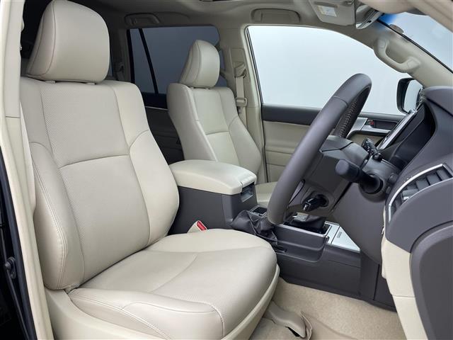 ランドクルーザープラド ＴＸ　Ｌパッケージ　マットブラックエディション　サンルーフ　純正ナビ　バックカメラ　レザーシート　パワーシート　シートヒーター　シートベンチレーション　衝突被害軽減システム　レーダークルーズコントロール　コーナーセンサー　純正アルミホイール　ＤＶＤ（21枚目）