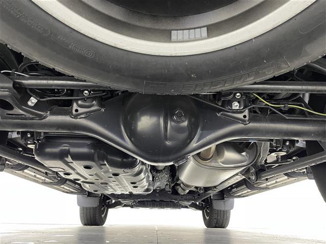 ランドクルーザープラド ＴＸ　Ｌパッケージ　マットブラックエディション　サンルーフ　純正ナビ　バックカメラ　レザーシート　パワーシート　シートヒーター　シートベンチレーション　衝突被害軽減システム　レーダークルーズコントロール　コーナーセンサー　純正アルミホイール　ＤＶＤ（41枚目）