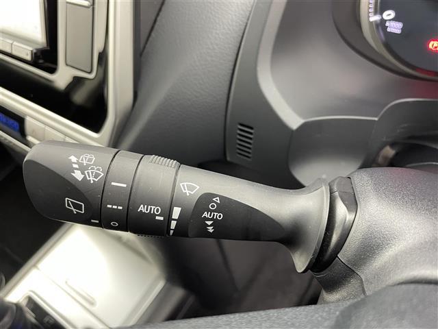 ランドクルーザープラド ＴＸ　Ｌパッケージ　マットブラックエディション　サンルーフ　社外ナビ　バックカメラ　ドラレコ　ＥＴＣ　レザーシート　パワーシート　シートヒーター　シートベンチレーション　トヨタセーフティセンス　コーナーセンサー　純正アルミホイール　オートＬＥＤ（11枚目）