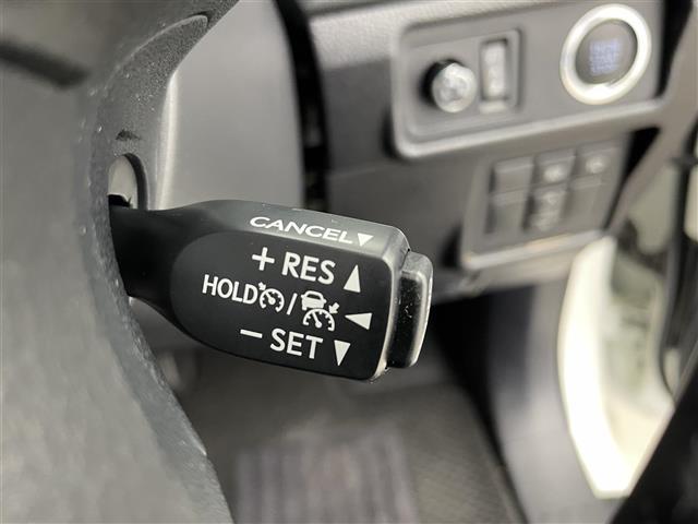 ランドクルーザープラド ＴＸ　Ｌパッケージ　マットブラックエディション　サンルーフ　社外ナビ　バックカメラ　ドラレコ　ＥＴＣ　レザーシート　パワーシート　シートヒーター　シートベンチレーション　トヨタセーフティセンス　コーナーセンサー　純正アルミホイール　オートＬＥＤ（13枚目）