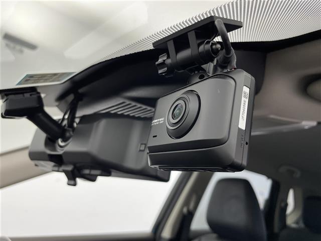 エクストレイル G e-4ORCE ☆メーカー12.3インチナビ☆AM/FM/Bluetooth/AppleCarPlay☆フルセグTV☆アラウンドビューモニター☆プロパイロット☆パーキングアシスト☆衝突被害軽減ブレーキ☆前後ソナー(2枚目)