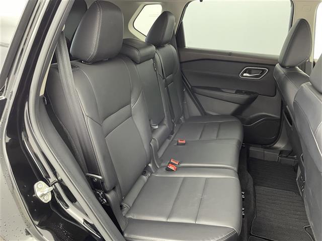 エクストレイル G e-4ORCE ☆メーカー12.3インチナビ☆AM/FM/Bluetooth/AppleCarPlay☆フルセグTV☆アラウンドビューモニター☆プロパイロット☆パーキングアシスト☆衝突被害軽減ブレーキ☆前後ソナー(26枚目)